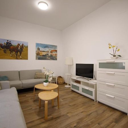 Rentalsevilla Luminoso Apartamento Por Casa Pilatos Bagian luar foto